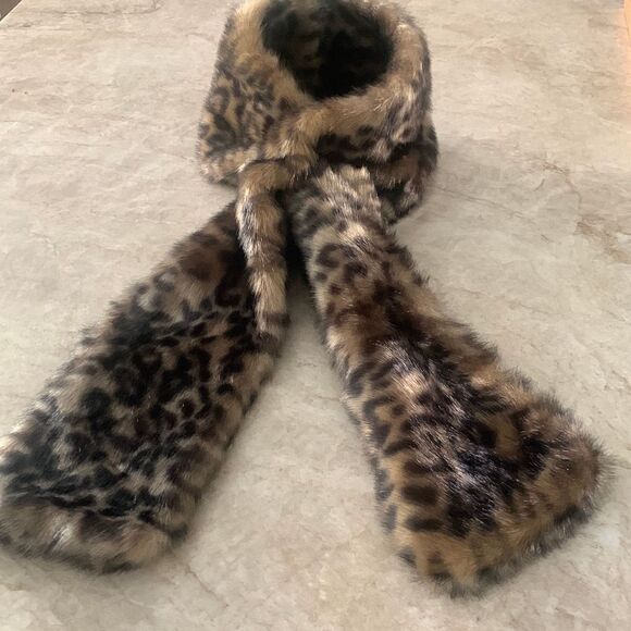 Faux Fur Infinity Scarf - Picture 1 of 4